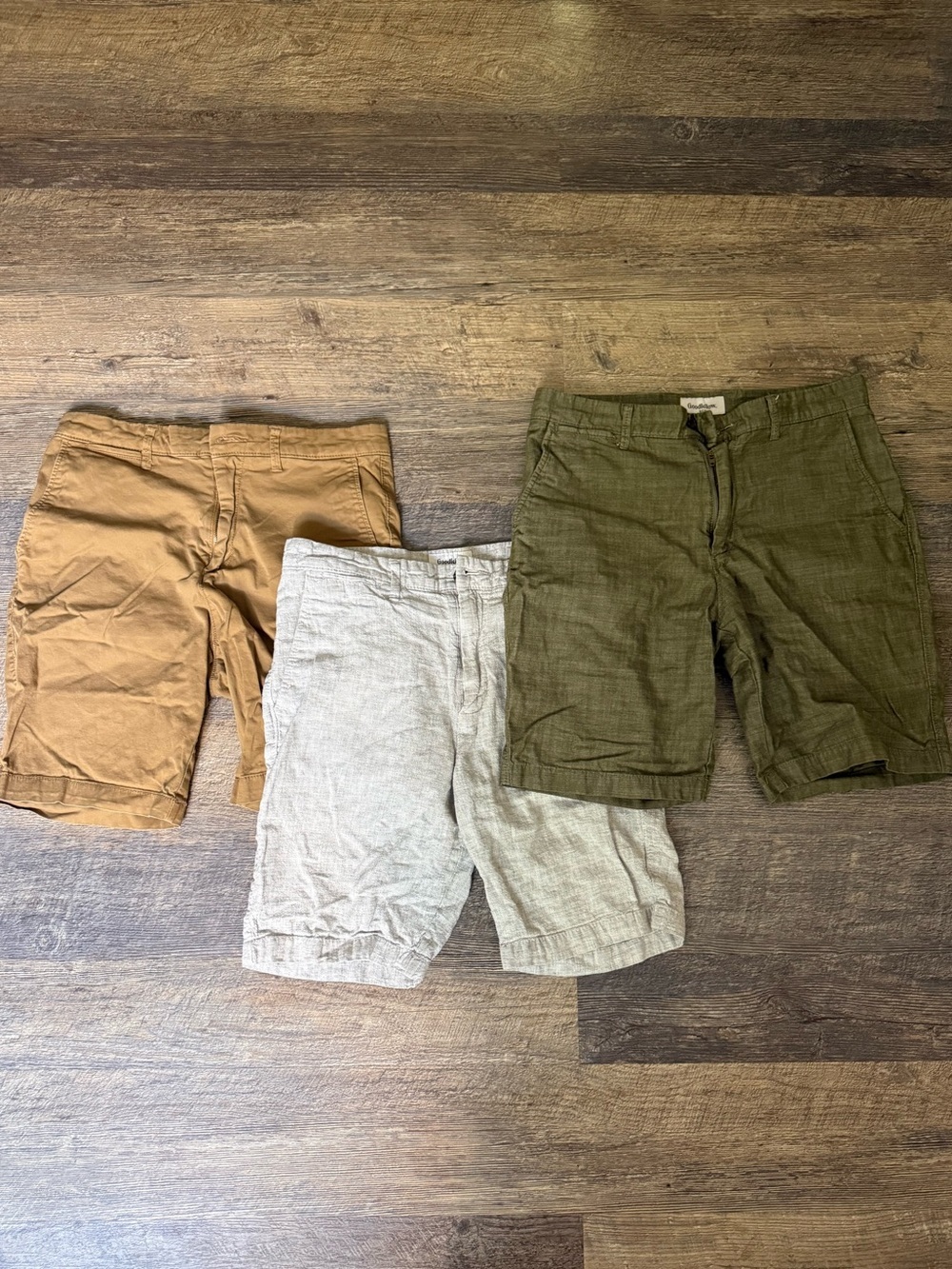 Goodfellow & Co Men’s Shorts Bundle Size 28 9” Inseam